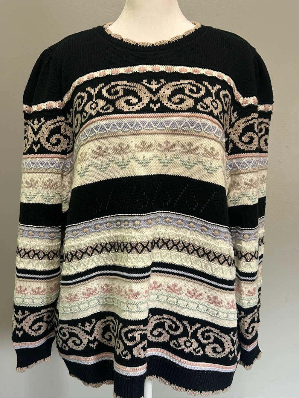 Vintage Beldoch Popper USA  Women’s Sweater Black Cream Pink Crewneck